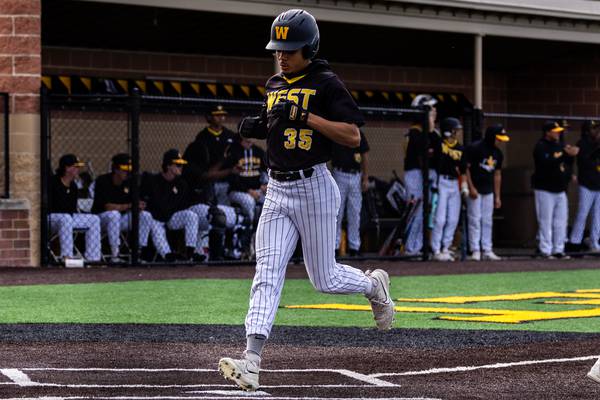 Isaac Harris, Keegan Schwarting help Joliet West complete baseball sweep of Joliet Central