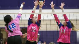 Dixon outlasts Newman in energetic, three-set match