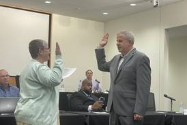 ‘Working together’ key to success, says DeKalb mayor as he begins 2nd term