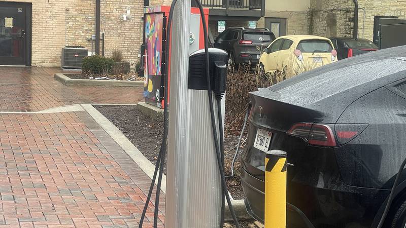 Lawsuit leads to release of federal funding for EV chargers in Illinois