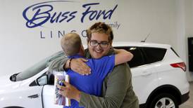 Teacher, community step up for McHenry teen who’s helping raise siblings after mom’s death