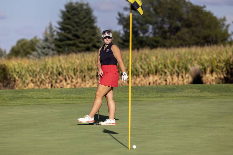 Orion’s Autumn Hofftender coaxes her putt on #5 at Emerald Hill Wednesday, Sept. 24, 2025.