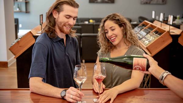 Celebrate Valentine’s Day at these Starved Rock Country Wine Bars