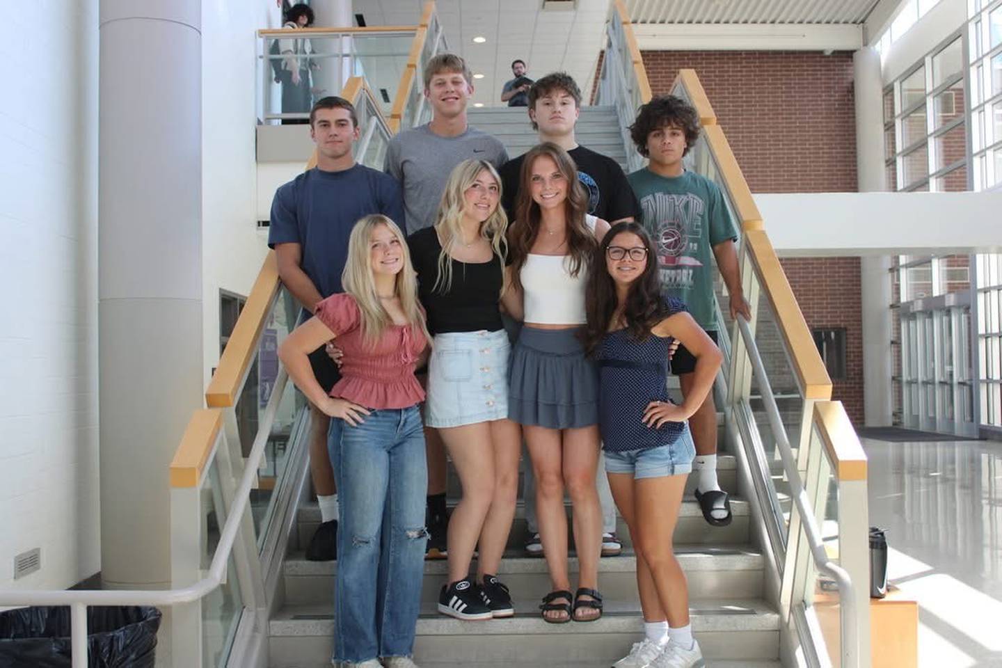 Juniors: Dylan Etes, Camryn Metzger, Briel Metzger, Abby Losoya, Dylan Manning, Brody Bruns, Adam Cobos, and Angel Hernandez.