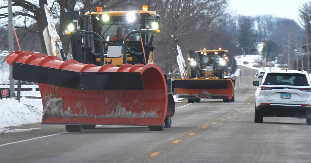 Road crews worked through Thanksgiving weekend clearing snow, battling wind for travelers