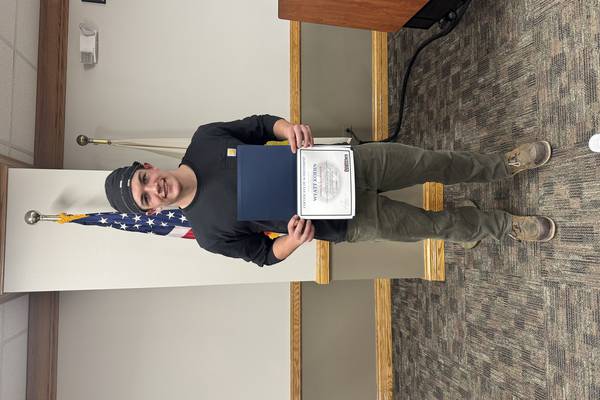 Grundy Area Vocational Center students place in Pipefitters Local 597 Welding Competition