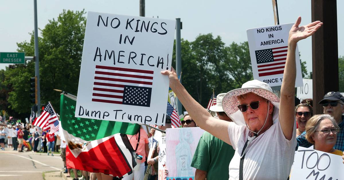 ‘We’re sick of everything Trump’s doing’: Hundreds join No Kings protest in DeKalb