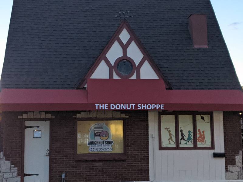 The owners of My Sister’s Lil Doughnut Shop in downtown Oswego will now be able to make parking lot repairs, erect a new awning and paint the building after receiving a $5,000 economic development incentive award from the village.