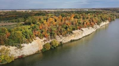 9 great places to hike in northern Illinois