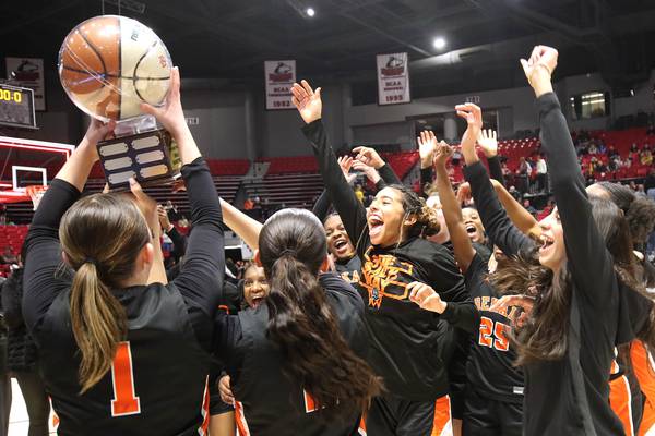 DeKalb vs. Sycamore: 5 things to know heading into Friday’s boys-girls doubleheader