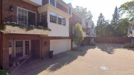 Condominium in Hinsdale sells for $1.33 million