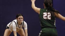 Photos : Sterling Golden Warriors vs. Lincoln  Railsplitters in Girls Basketball.