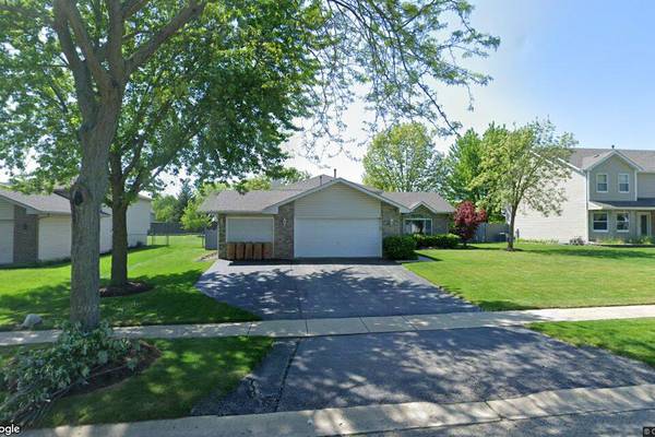 Oswego: Single-family home goes for $387,500