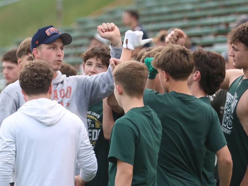 Chicago Bears quarterback hosts football camp at St. Bede Academy