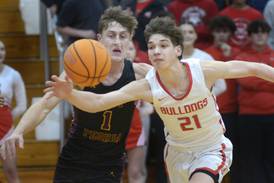 Streator leads at halftime, but state-ranked East Peoria pulls away for dominant victory