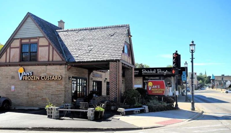 Van's Frozen Custard in East Dundee might move across the river to West Dundee.