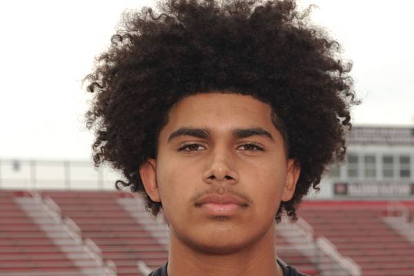 Jonas Williams throws 4 TDs, leads Lincoln-Way East past Palatine in Class 8A second-round game