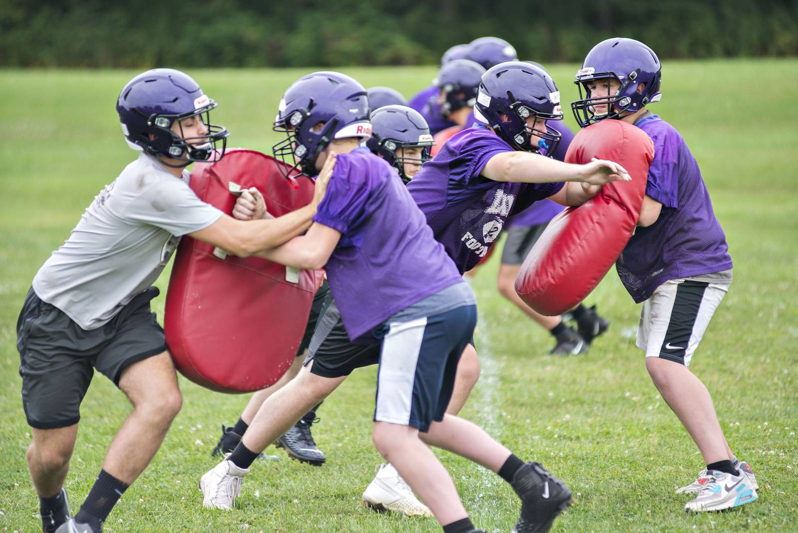 Photos Dixon football looks to make a statement Shaw Local