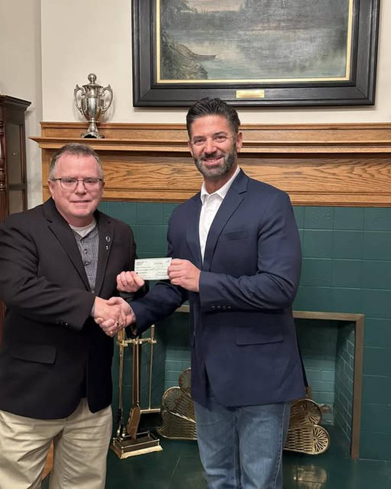 The Occidental Lodge 40 in Ottawa donated more than $500 to support individuals with intellectual and developmental disabilities at Ottawa Friendship House.