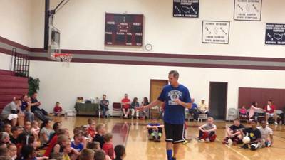 Former Duke, NBA star Christian Laettner to host clinic, speak at event this weekend at Yorkville Christian