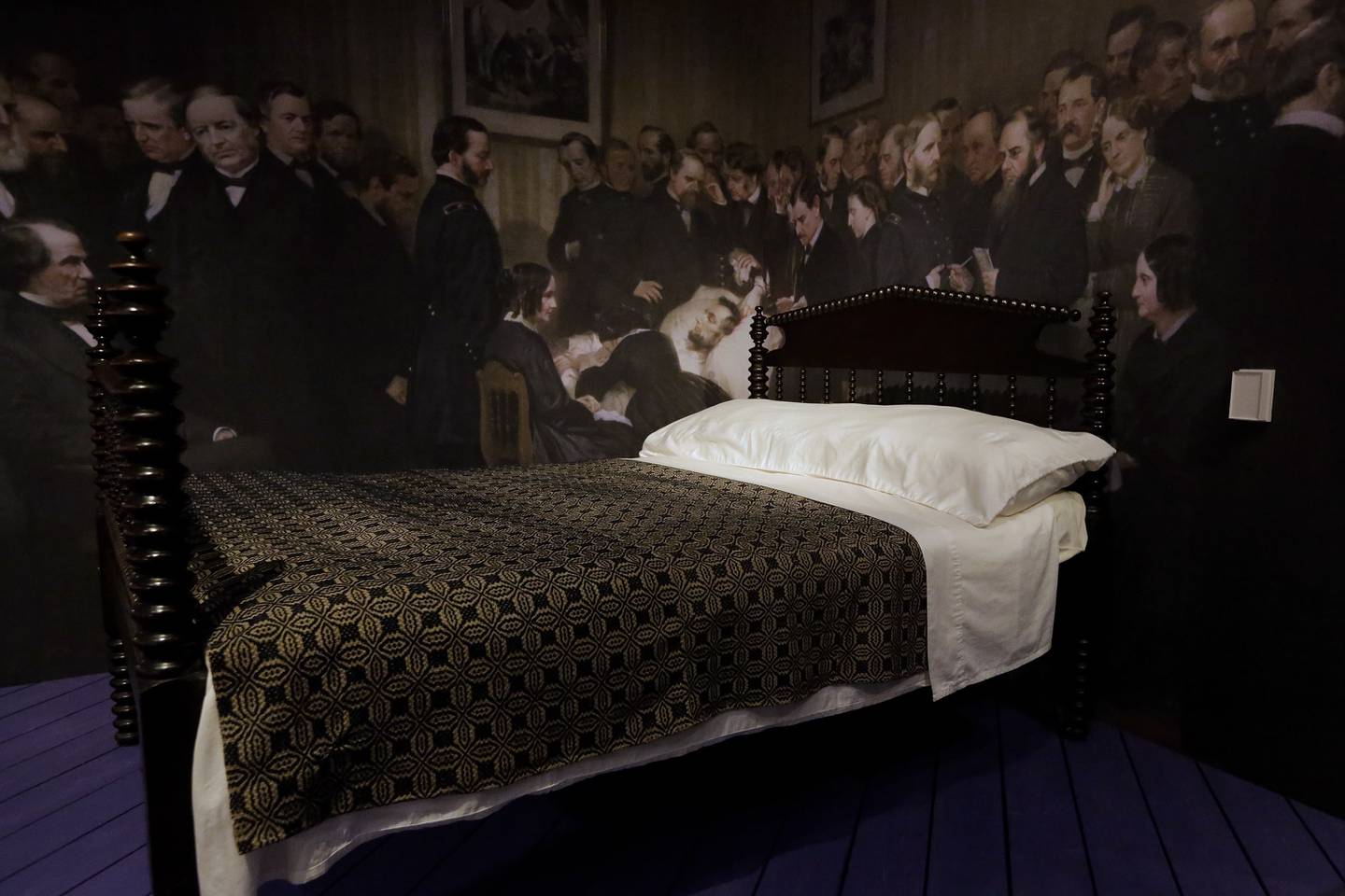 Abraham Lincoln's death bed was on display in 2014 as part of the Undying Words exhibit at the Abraham Lincoln Presidential Museum and Library in Springfield.