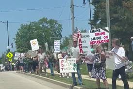 Video: "No Kings" protest in Yorkville