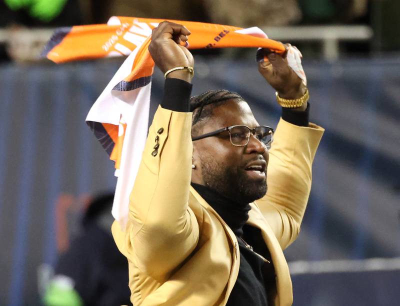 Chicago Bears Hall of Famer Devin Hester fires up Bears fans before their NFL Wild Card game Saturday, Jan. 10, 2026, at Soldier Field in Chicago.