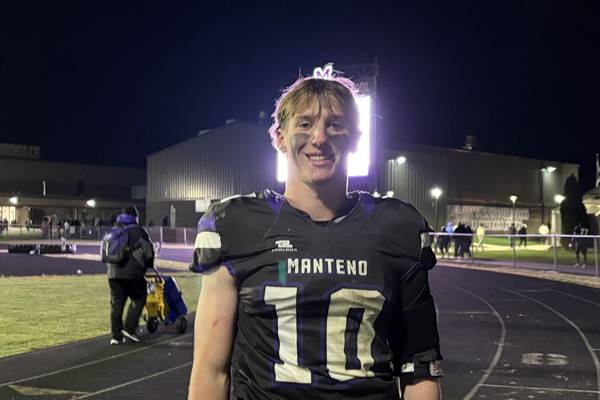 Manteno builds momentum with 33-6 win over Streator ahead of playoffs