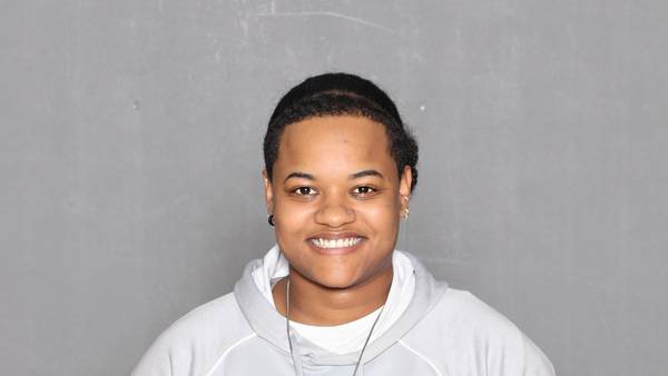 Oswego hires former Oswego East star Venita Parsons as new girls basketball coach