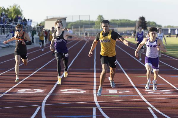 Mendota’s Sebastian Carlos qualifies for state in 400: Wednesday’s NewsTribune roundup