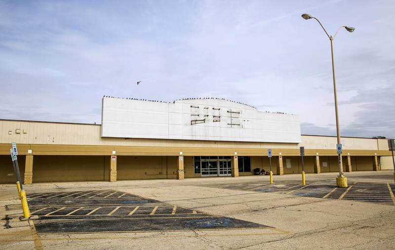 Tony's Fresh Market wants to open a supermarket in he former Kmart store at the corner of Jefferson Street and Larkin Avenue in Joliet. The Kmart closed at the end of 2016.
