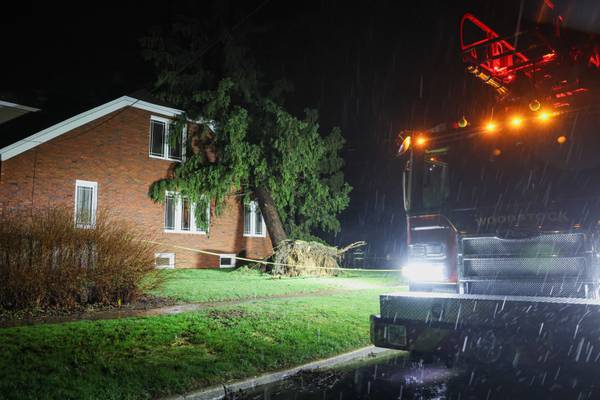 Cloud rotation reported in McHenry County; scattered power outages; flooding possible