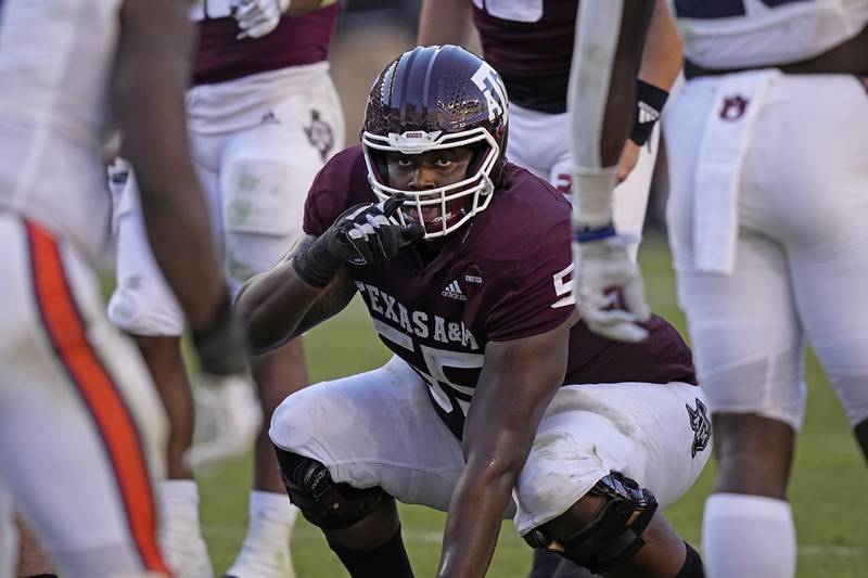 Texas A&M offensive lineman Kenyon Green lines up against Auburn on Nov. 6, 2021 in College Station, Texas.