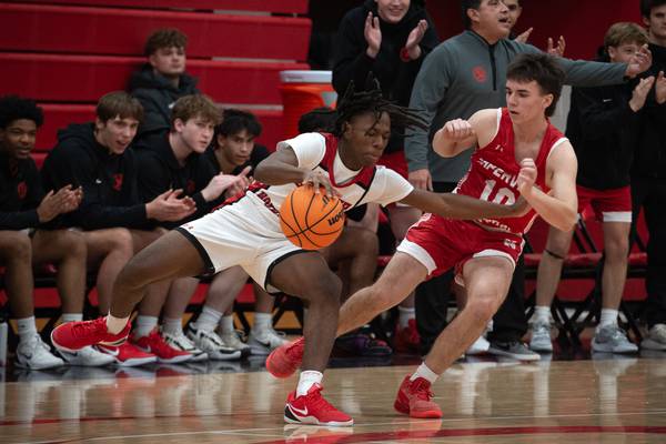 Bradley-Bourbonnais starts hot in 59-43 win over Naperville Central