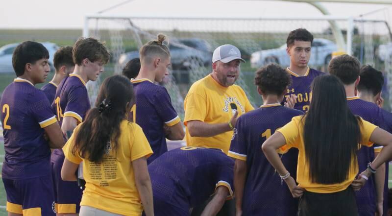 Mendota soccer coach Nick Myers addresses his team against Bloomington Central Catholic on Wednesday, Sept. 14, 2022 in Mendota.