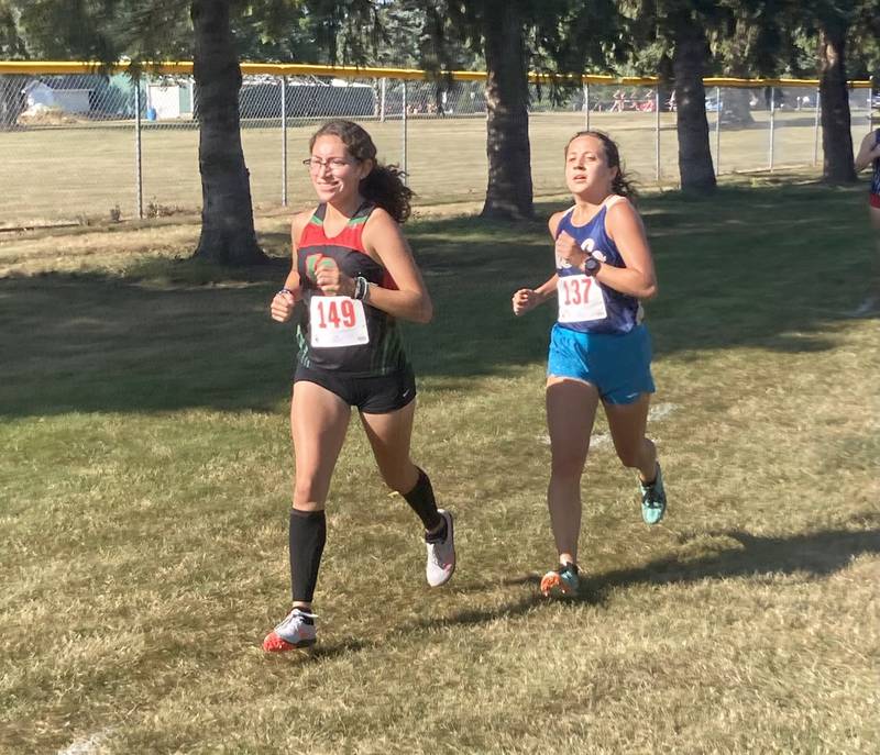 L-P's Anya De La Luz runs in Saturday's Gary Coates Invitational in Princeton.