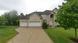 Single-family home sells in Bolingbrook for $500,000