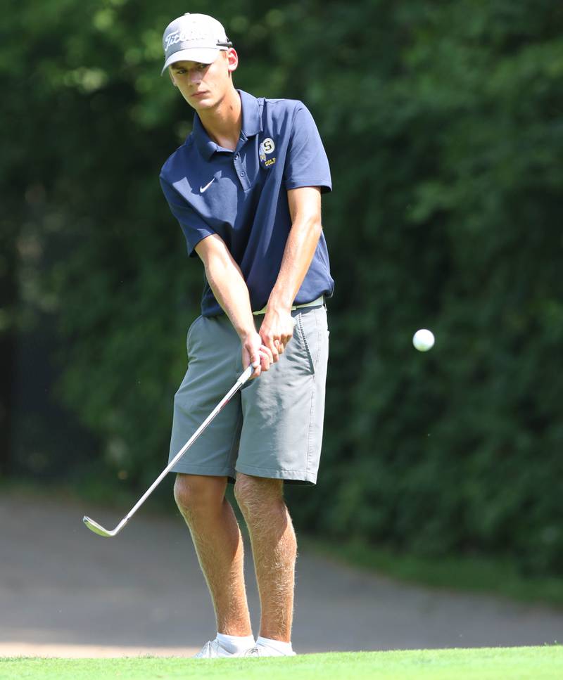 Sterling’s Mason Hubbard chips onto the second green during the Mark Rolfing Cup Monday, Aug. 21, 2023, at the Kishwaukee Country Club in DeKalb.