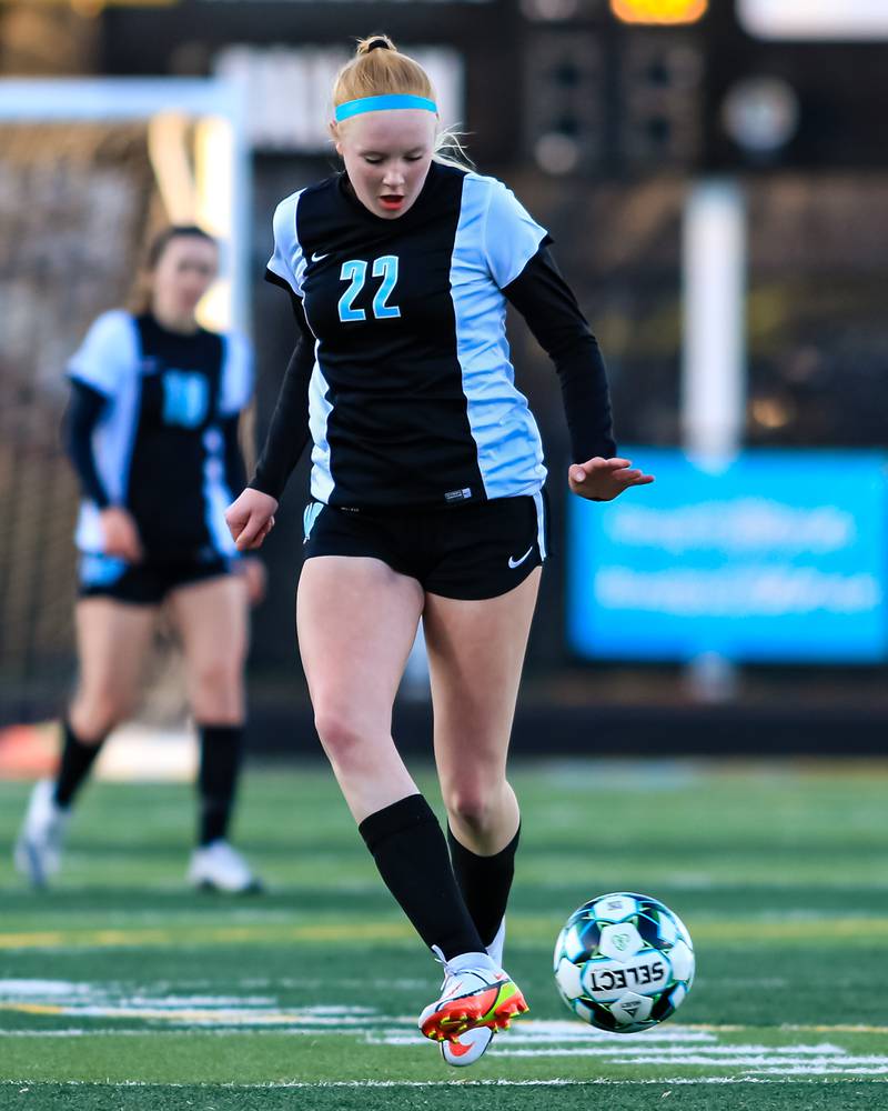 Willowbrook's Halie Ahrens (22) advances the ball during soccer match between Morton at Willowbrook. April 14, 2022.
