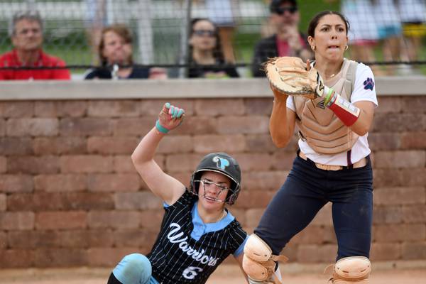 Kiana Leopoldo, Conant come back to top Willowbrook softball 5-4