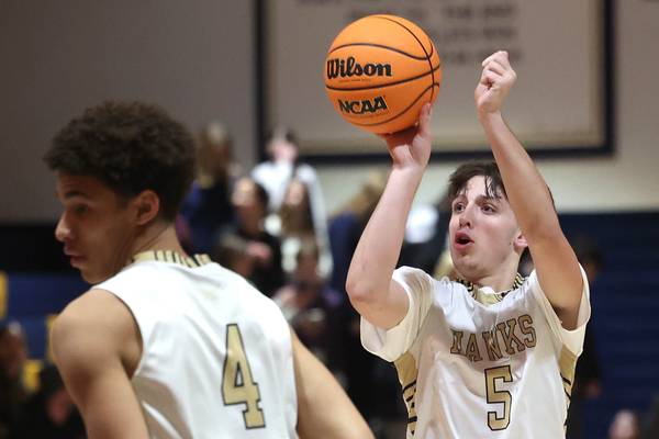 Colby Wylde scores 27 points, Jackson Davenport 19 in Hiawatha’s win over DePue