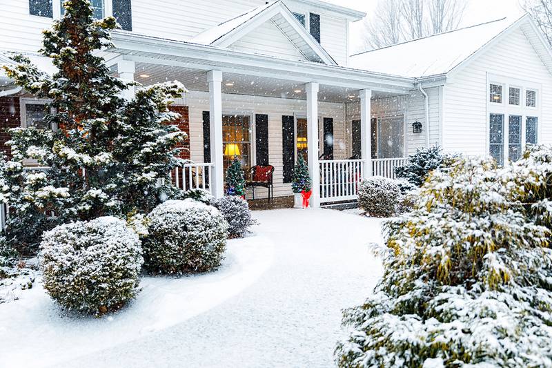 Northern IL Home Search - Planning to Sell Your Home?  Improve Its Winter Curb Appeal