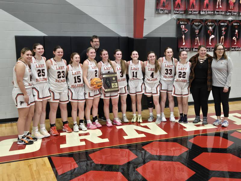 The Flanagan-Cornell/Woodland girls basketball team won the championship game of the Class 1A Heyworth Regional on Thursday night with 47-43 victory over the host Hornets.