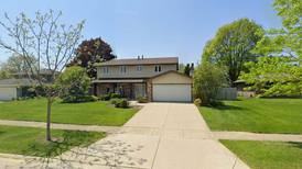 Single-family home sells for $426,000 in Shorewood