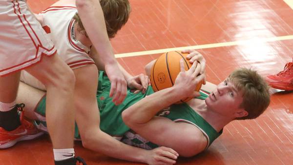 La Salle-Peru bounces back with 55-37 blowout win over Ottawa