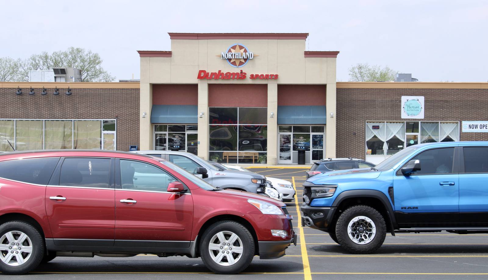 Rock Falls car dealer buys a portion of Sterling mall parking lot