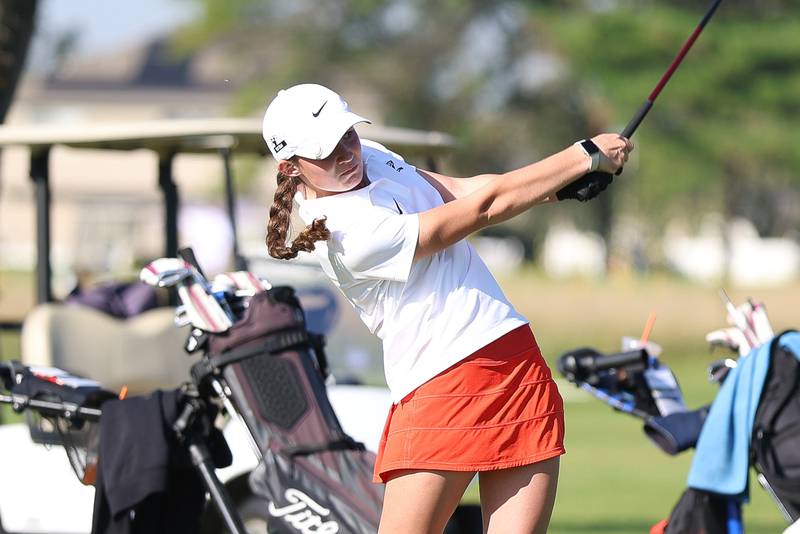 Lincoln-Way Central's Taylor Bush tees off hole one in the 2A Rich Township Regional girls golf tournament on Tuesday, Sept. 30, 2025 in University Park.