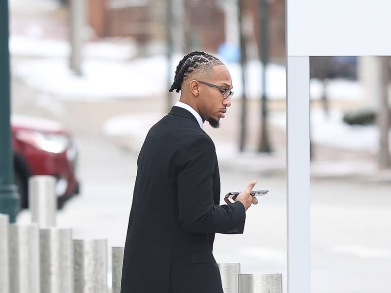 Joliet police officer pleads not guilty to forgery, theft charges