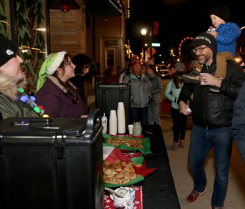 Photos Elburn Christmas Stroll Shaw Local