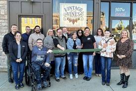 Vintage Vines wine bar opens in Spring Valley